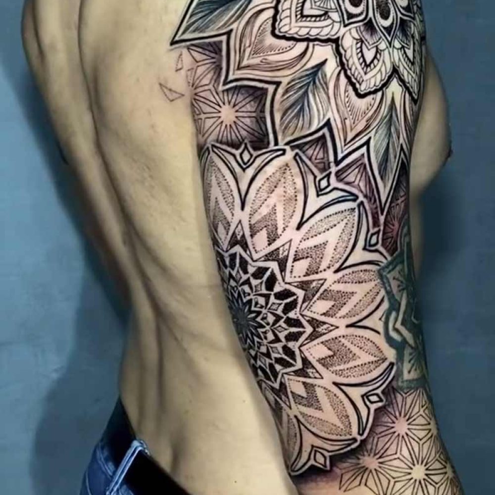 sleevee-tattoo-geometric
